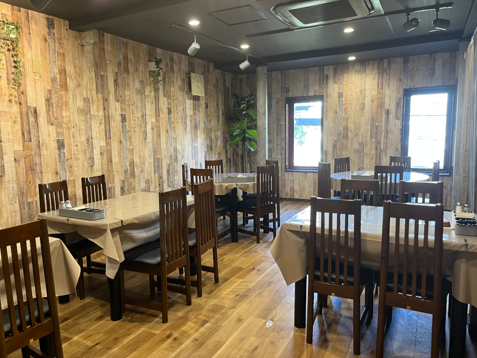 Kochiyo Restaurant — 2階, 25席